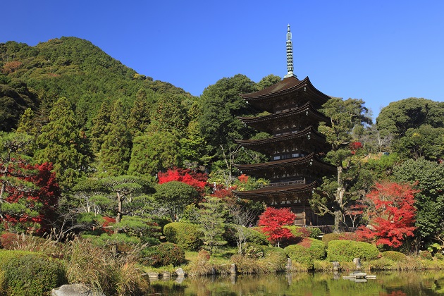 瑠璃光寺五重塔