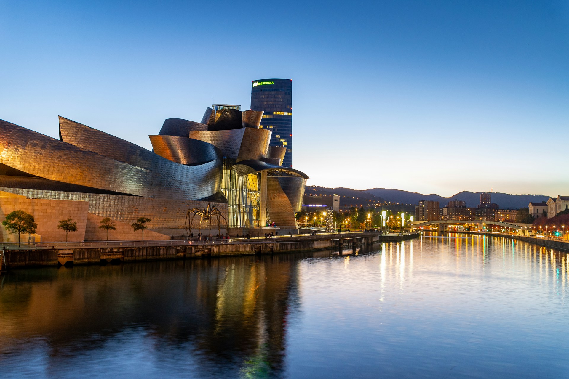 古根漢美術館 Museo Guggenheim Bilbao